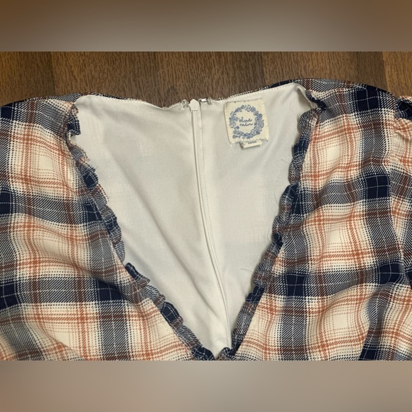 Plaid Puff Sleeve Dress - Picture 3 of 8